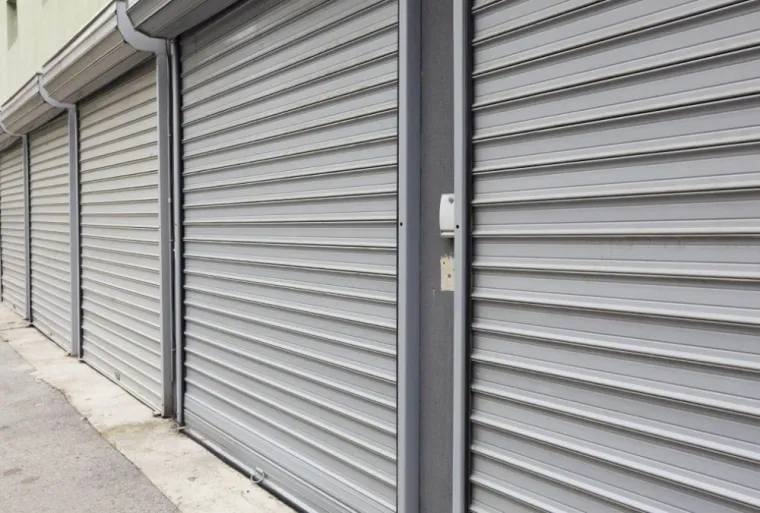 Menuisier pour pose de rideau métallique électrique à Grenoble, Grenoble, Fontaine serrurerie