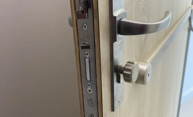 Serrure KEL 564 installée