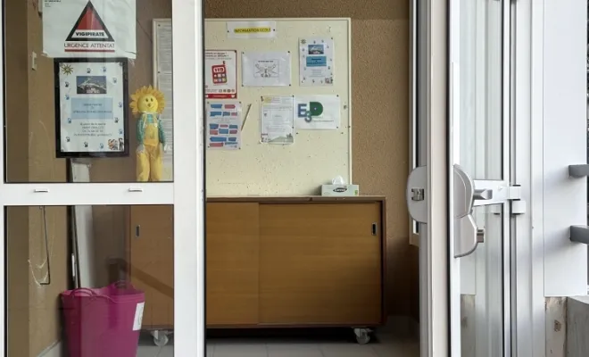Contrôle d'accès: Opéra, notre solution pour une porte issue de secours , Grenoble, Fontaine serrurerie